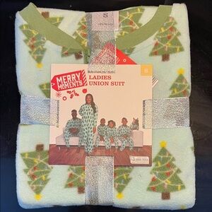 Merry Moments Ladies Christmas Union Suit - Green Christmas Tree Print Small New